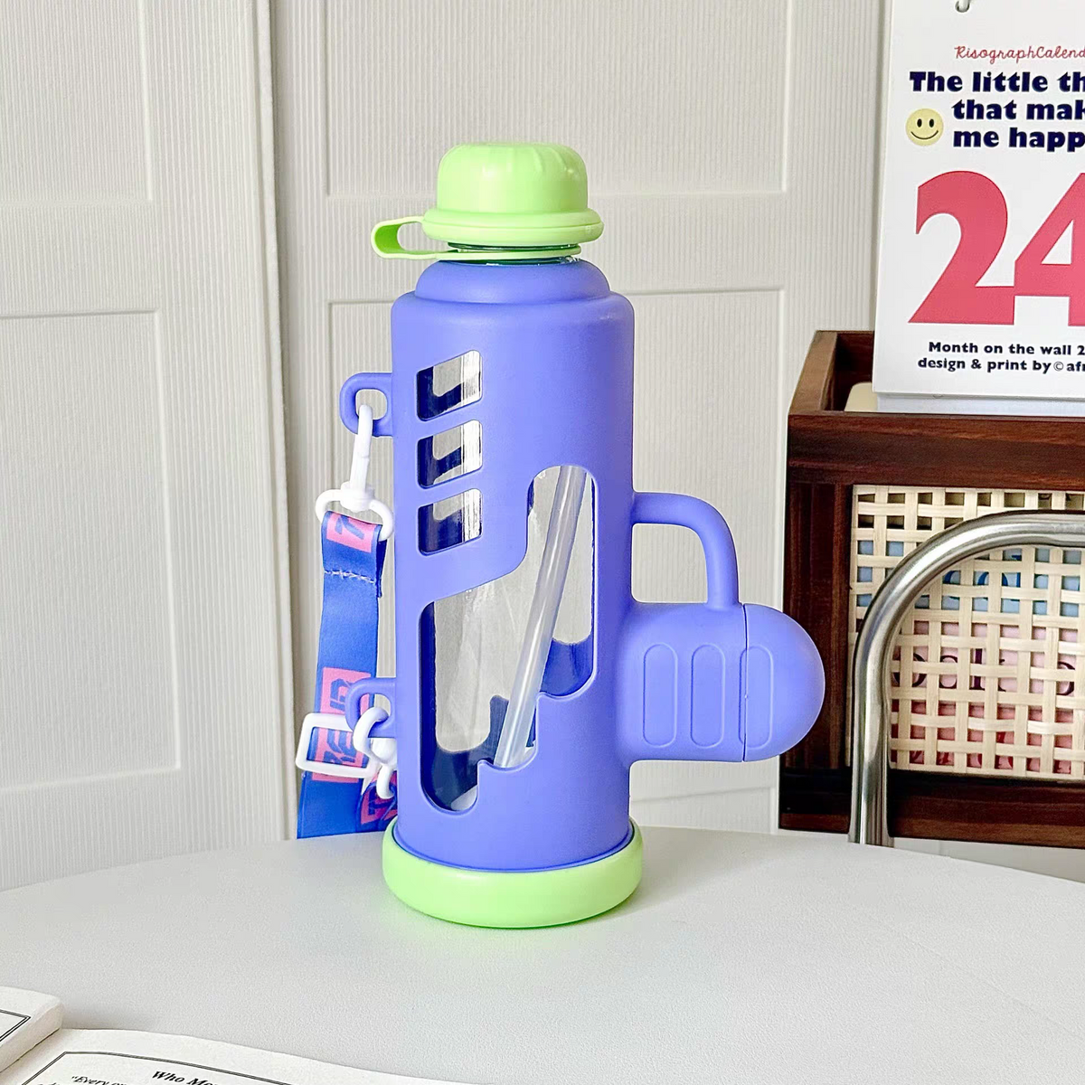 Gun Style Kids Water Bottle – 680ML BPA-Free Leakproof Bottle with Strap