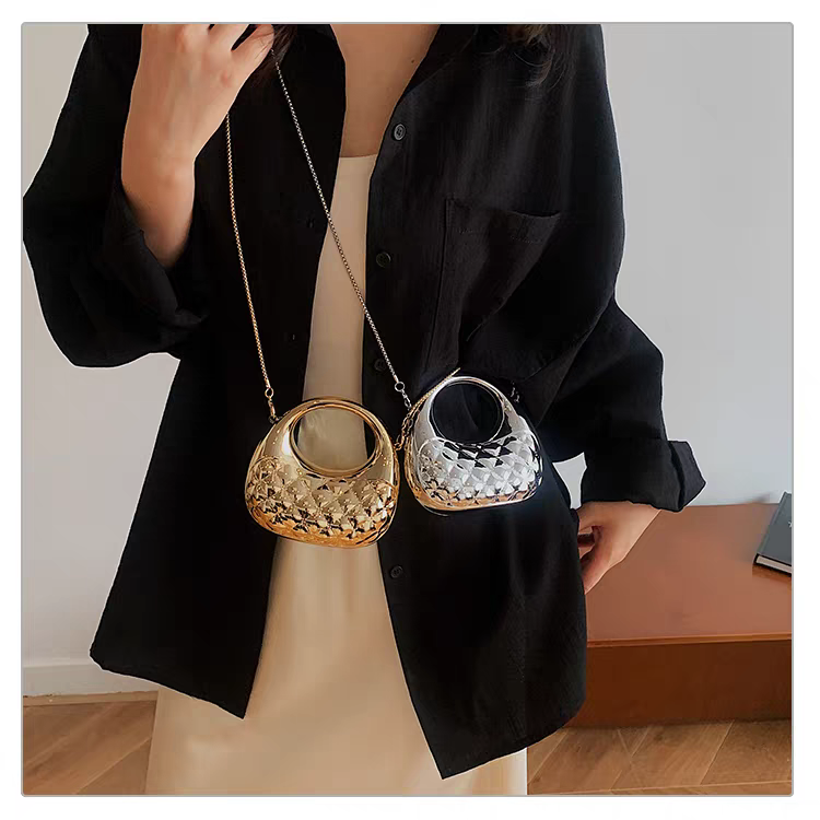 💖 Fashion Acrylic Women's Mini Clutch Bags | 13 × 12 cm Size